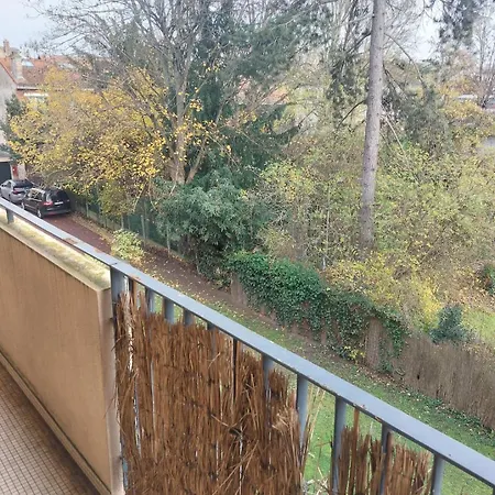 Appartement One Bedroom Flat With Balcony Saint-Cloud